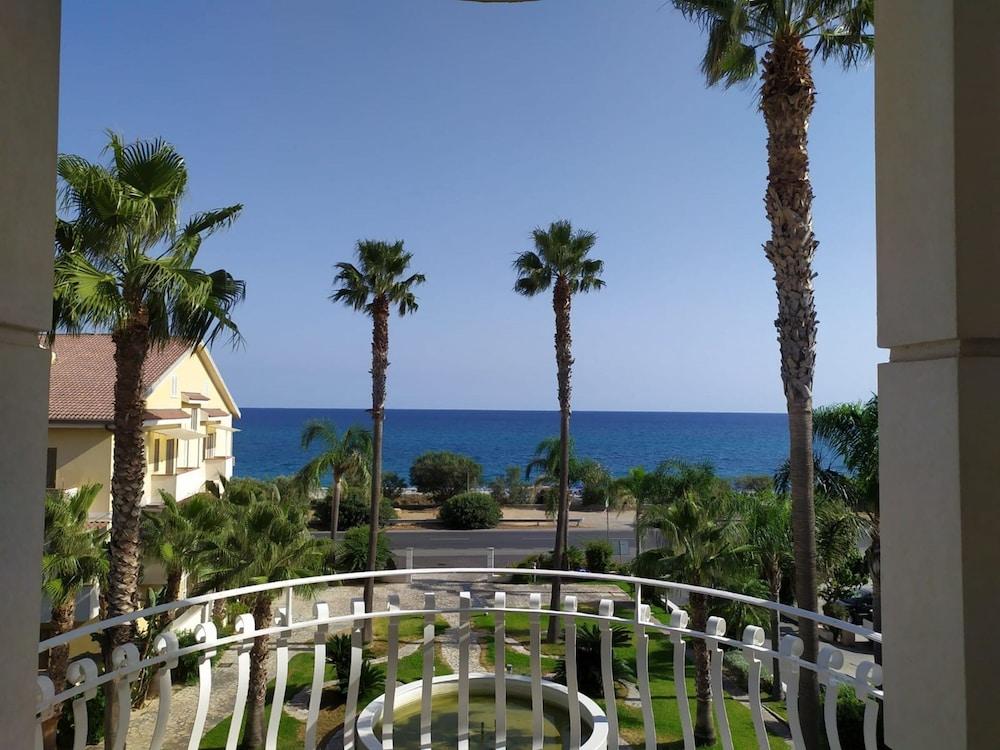 Club Hotel Kennedy Roccella Ionica Exterior foto