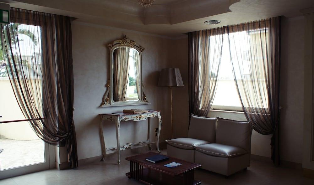 Club Hotel Kennedy Roccella Ionica Exterior foto