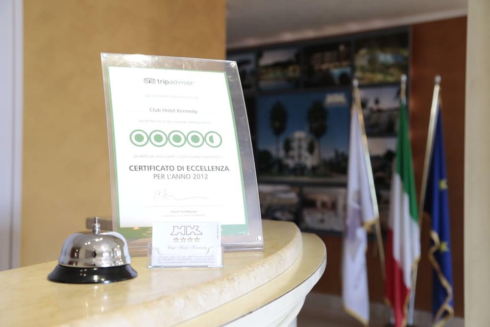 Club Hotel Kennedy Roccella Ionica Exterior foto
