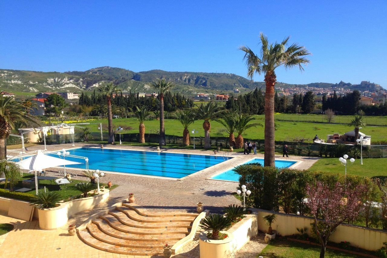 Club Hotel Kennedy Roccella Ionica Exterior foto
